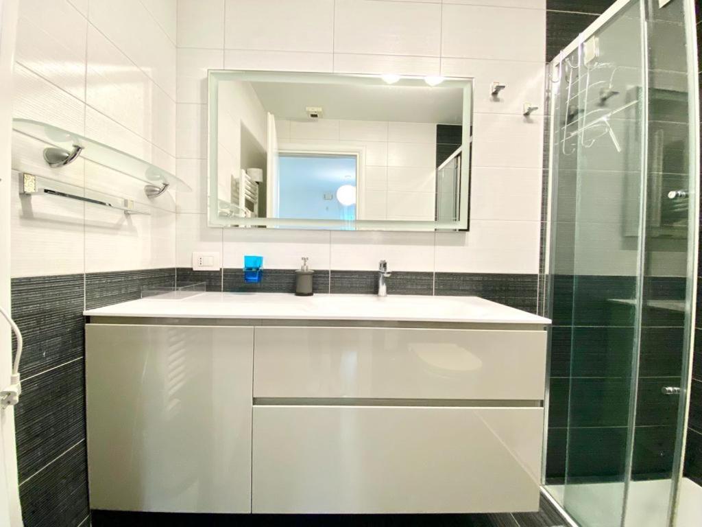 Mpm - Belinzaghi 5 6 Pax Apartment มิลาน ภายนอก รูปภาพ